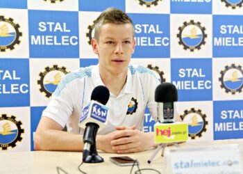 Mielec: Mecz FKS Stal Mielec – Nadwiślan Góra