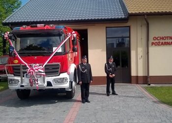 Grębów: Nowy samochód dla OSP Stale