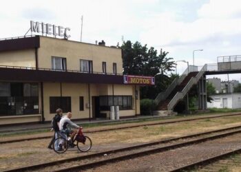 Mielec: Miasto chce przejąć tereny kolejowe.