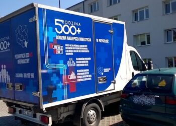 Tarnobrzeg: Bus 500+ i ekspert z Urzędu Wojewódzkiego