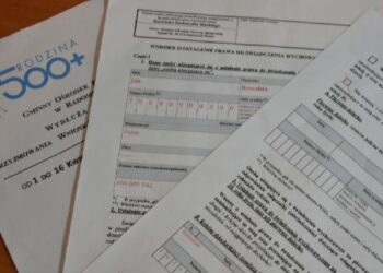Samborzec: Realizacja programu 'Rodzina  500+'.