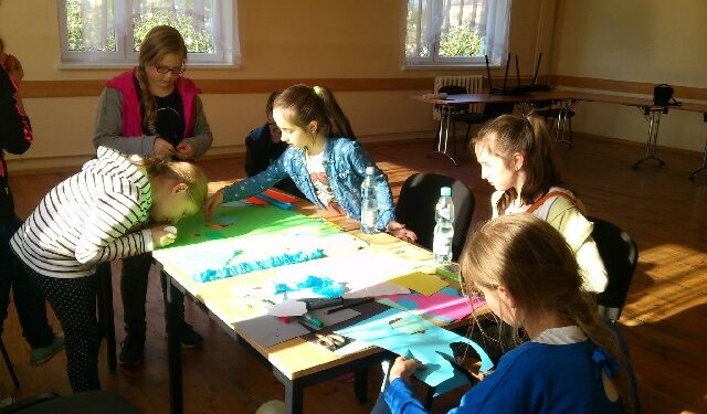 Zajeziorze: Trwają fotograficzne warsztaty.