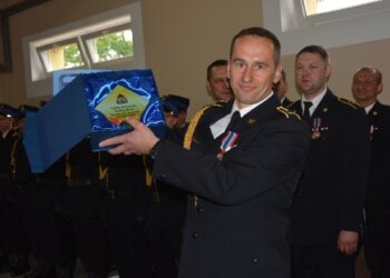 Stalowa Wola: Zawodowcy świętowali Dzień Strażaka.
