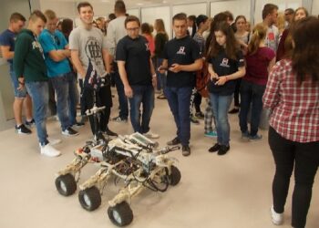 Tarnobrzeg: Piknik Naukowy w szkole i w parku