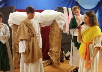 Sandomierz: Biblijna Księga Hioba na scenie.