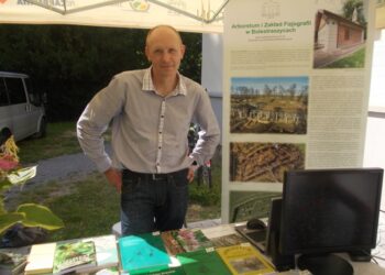 Tarnobrzeg. Tłumy  na III Dzikowskim Festiwalu Nalewek.