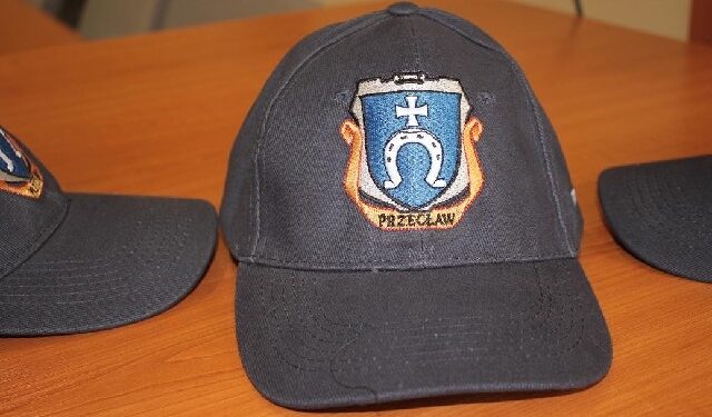 Przecław: Jedziesz na Euro do Francji – zabierz ze sobą czapkę Gminy Przecław!