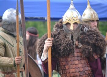 Jeżowe: Chrzest wojów Mieszka i biesiada Lasoviana