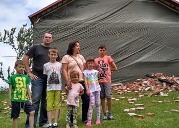 Gorzyce: Po zeszłotygodniowej wichurze siedmioosobowa rodzina na razie nie wróci do swojego domu