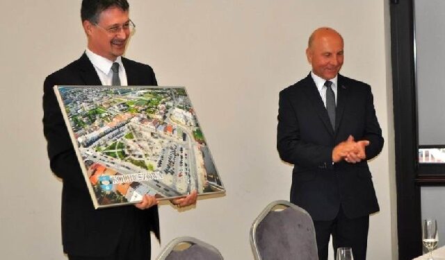 Kolbuszowa: Polak Węgier dwa bratanki