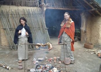 Krzemionki: V Krzemionkowskie Spotkania z Epoką Kamienia.