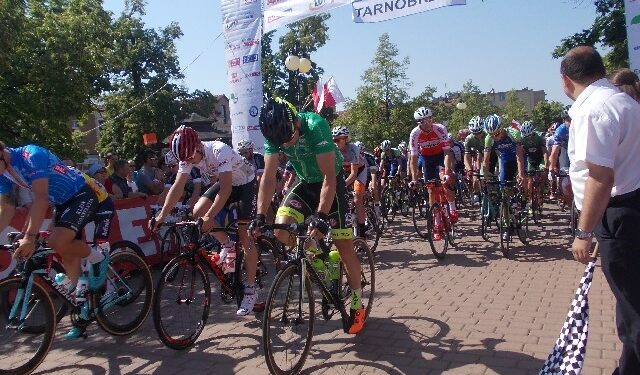 Tarnobrzeg. Wyścig kolarski.