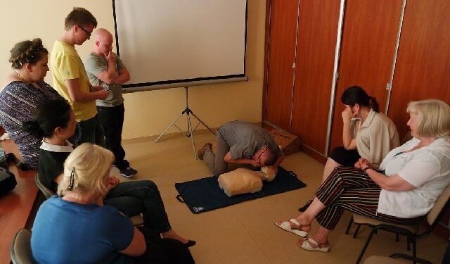 Mielec: Mieszkańcy powiatu mieleckiego chcą umieć udzielić pierwszej pomocy