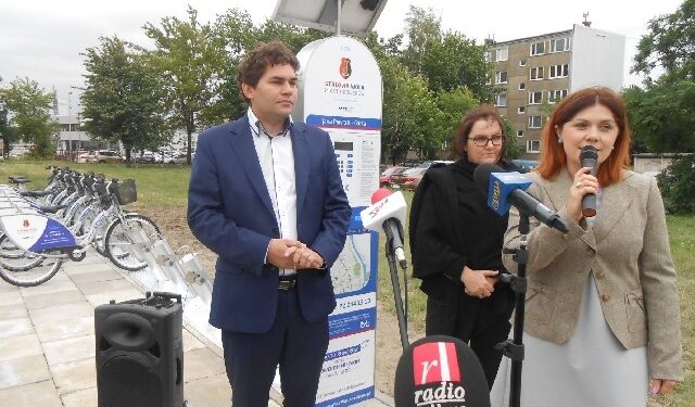 Stalowa Wola: Przybywa stacji wypożyczania rowerów.