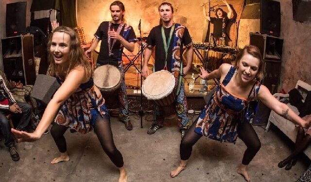 Tarnobrzeg. Bicie rekordu podczas Festiwalu Siarki, Ognia i Bębnów.