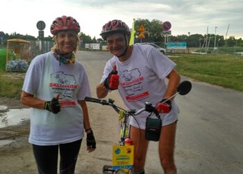 Tarnobrzeg: Składakiem przez Polskę w szczytnym celu