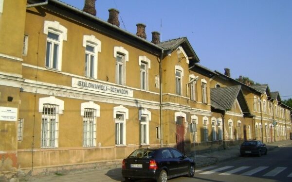 Stalowa Wola: Po 6 latach PKP spuściło z ceny