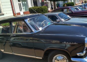 Tarnobrzeg: Do miasta zjechały pojazdy z PRL