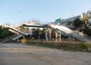 Stalowa Wola: Poziome przejście przez tory będzie gotowe dopiero w maju 2017