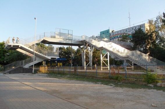 Stalowa Wola: Poziome przejście przez tory będzie gotowe dopiero w maju 2017