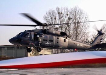 Mielec: `Rząd rezygnuje z francuskich caracali`