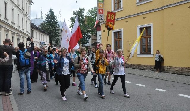 Mielec: Mielczanie idą na Jasną Górę