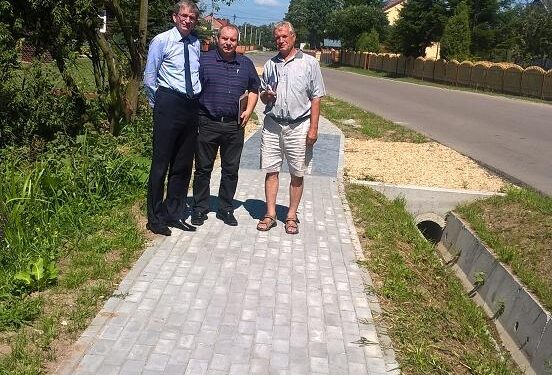 Mielec: Kolejny nowe chodniki w Gminie Radomyśl Wielki