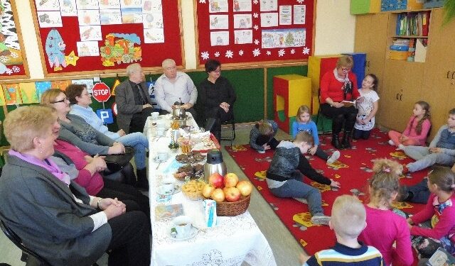 Tarnobrzeg. PRZYGODA  Z KSIĄŻKĄ w Szkole Podstawowej numer 9.