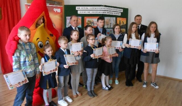Stalowa Wola: Podsumowali konkurs plastyczny z okazji 25-lecia PSP