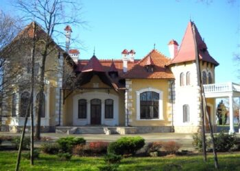 Mielec: Pałacyk Oborskich  w  Nocy Muzeów