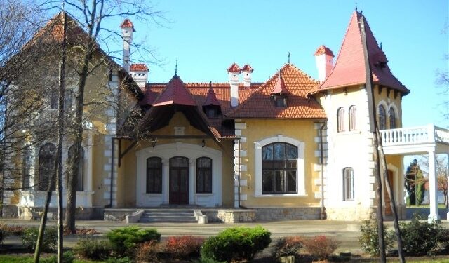 Mielec: Pałacyk Oborskich  w  Nocy Muzeów