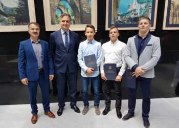 Świętokrzyskie. Zapaśnicy Patryk Jurkowski, Jakub Włodarczyk i Jakub Wojsa wśród najlepszych zawodników w województwie świętokrzyskim.