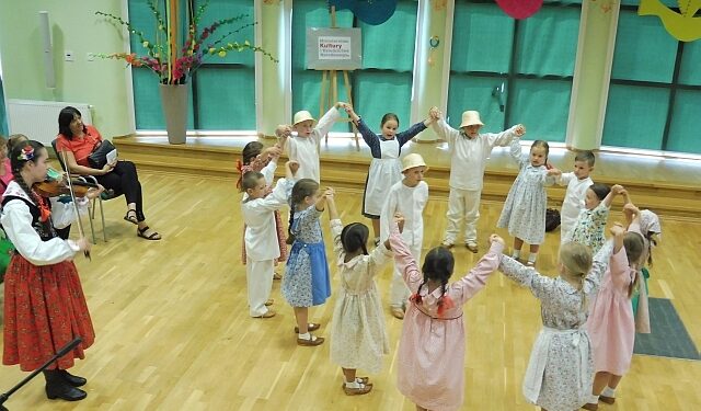 Baranów Sandomierski: Ponad pół tysiąca uczsetników Dziecka w Folklorze