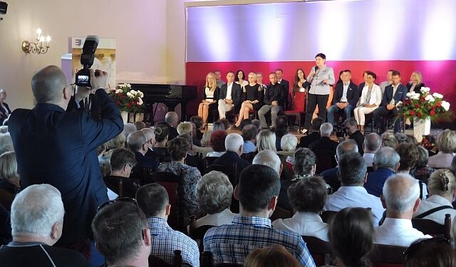 Sandomierz: Wizyta wicepremier Szydło.