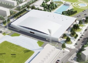 Mielec: Budowa hali w ogniu krytyki.