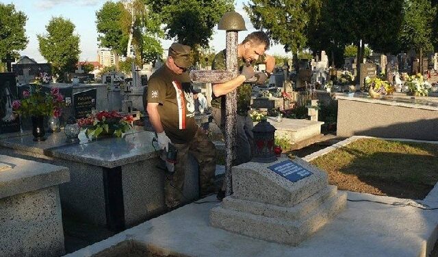 Mielec: Zadbać o mogiłę poległych żołnierzy.