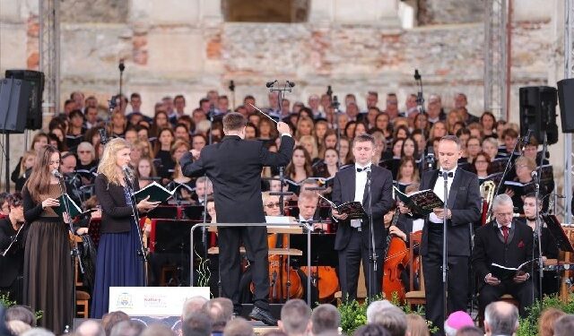 Ujazd: Premiera Oratorium o Męczennikach Sandomierskich.