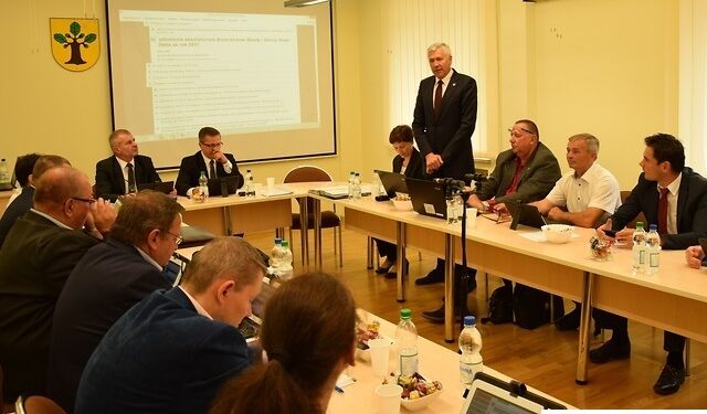 Nowa Dęba: Absolutorium dla burmistrza za 2017 rok