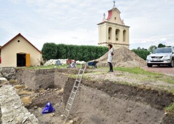 Annopol: Czy na terenie gminy pochowano Urszulkę Kochanowską?