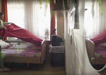 Sandomierz: Łóżka dla DPSu od fundacji Pod Dębem