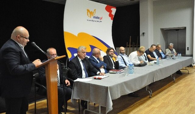 Mielec:  Merytoryczna ale burzliwa