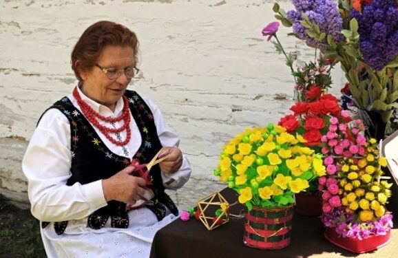 Kolbuszowa: Twórcy ludowi  i swojskie jadło.