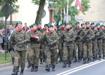 Stalowa Wola: Uczcili Święto Wojska Polskiego