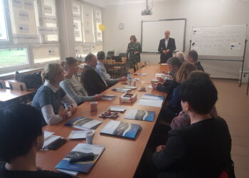 Tarnobrzeg. Jak wykorzystać język obcy do nauki przedmiotu. Konferencja dla nauczycieli.