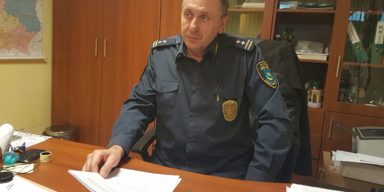 Tarnobrzeg. Strażnicy miejscy udaremnili próbę samobójczą. Sekundy i mogło być za późno.