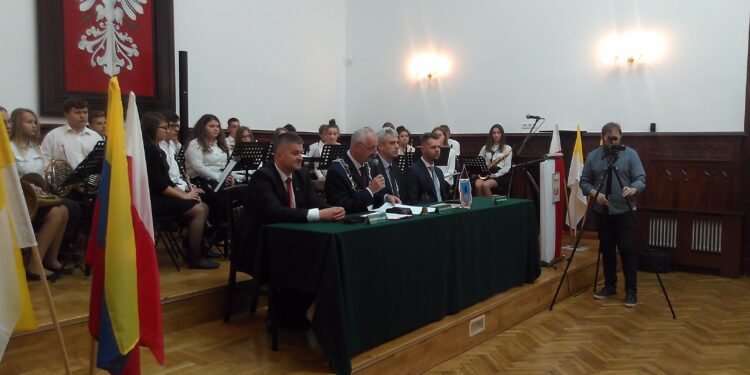 Mielec: Ostatnia sesja miejska.
