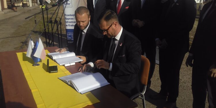 Mielec:  Umowa podpisana, czas na działanie!