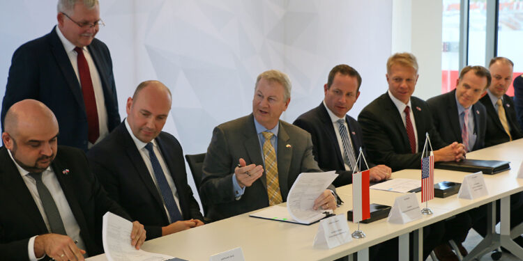 Stalowa Wola: Producent baterii systemu Patriot złożył zamówienie w HSW