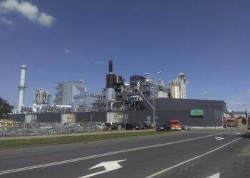 Mielec: Kronospan puka do drzwi sądu…