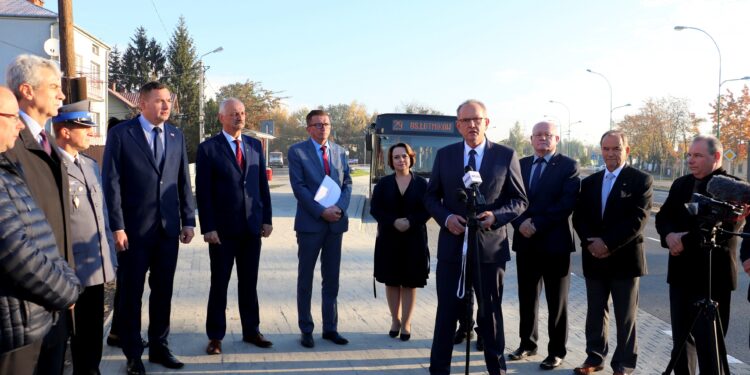 Mielec:   Al. Kwiatkowskiego oficjalnie oddana do użytku